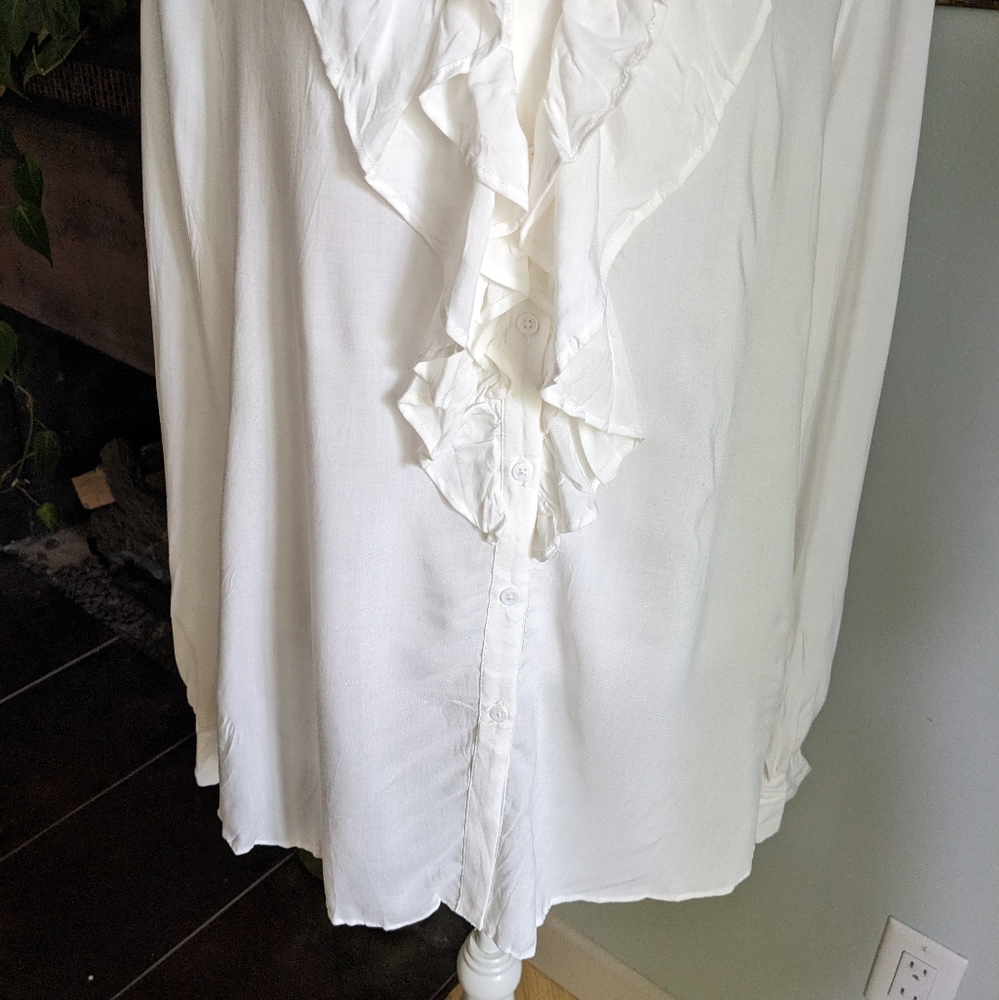 Sundance Cream Ruffle Front Blouse - Picture 3 of 8